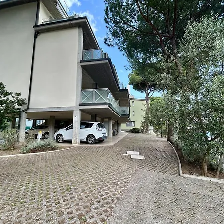 Rivaverde Apart Otel 2*